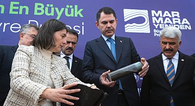 Bakan Kurum: 1,1 milyon metreküp dip çamuru deniz suyundan ayrıştırıldı