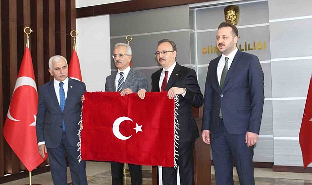 Bakan Uraloğlu, Siirt Valiliğini ve esnafı ziyaret etti