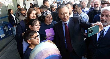 Bakan Yerlikaya, esnafla bir araya geldi