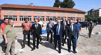 Balıkesir'de devam eden okul inşaatlarına Vali Ustaoğlu'ndan denetim