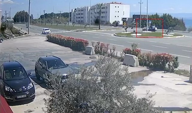 Balıkesir'de otomobille çarpışan motosikletli yaralandı