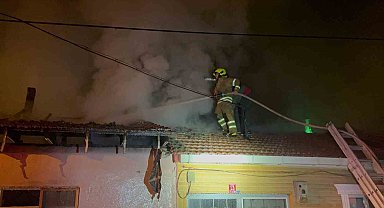 Balıkesir'in Gönen ilçesinde korkutan yangın