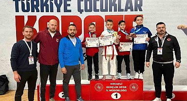 Balıkesirli minik karateci Türkiye ikincisi oldu