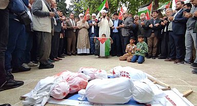 Balıklıgöl'de Gazze için dört dilde dua