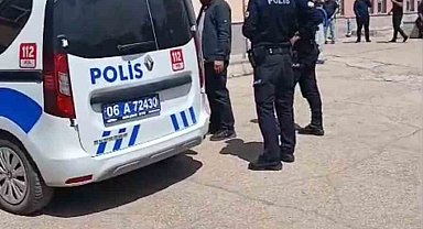 Başkalarına ait kimlikle sürücü belgesi sınavına giren 12 şüpheliye gözaltı