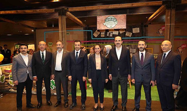 Başkan Altay tüm çocukları 'Konya Çocuk Kitap Günleri'ne davet etti