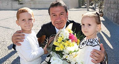 Başkan Aras: "23 Nisan, milletin kurşunların gölgesinde kendi geleceğine sahip çıktığı gündür"