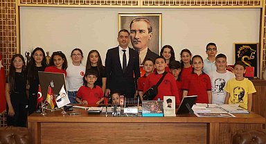 Başkan Arıcı makamını çocuklara emanet etti