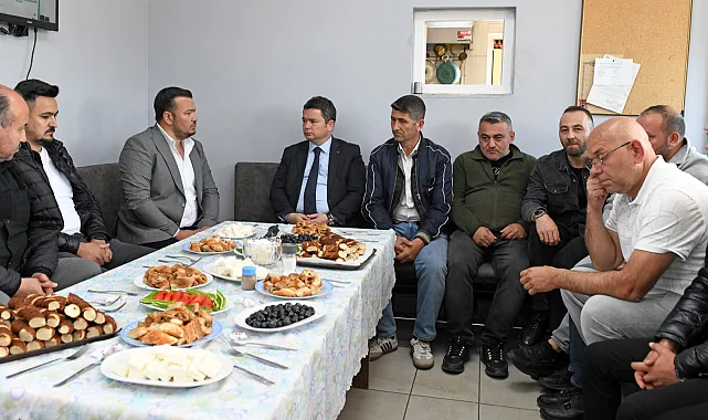 Başkan Aydın taksici esnafı ile kahvaltı yaptı