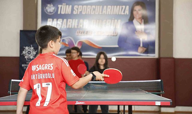 Başkan Çerçioğlu, minik sporcuların yanında