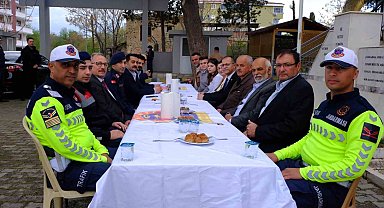Başkan Doğanca bayramı görevi başında geçiren personelleri unutmadı