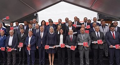 Başkan Gencan Akın, Türkiye Belediyeler Birliği hizmet aracı teslim töreni'ne katıldı