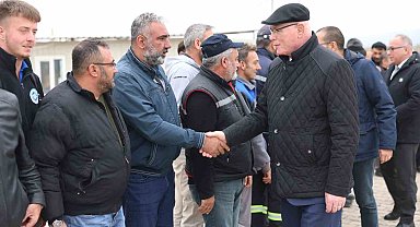 Başkan Kurt, belediye personeliyle bayramlaştı