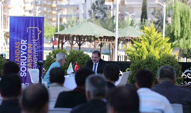 Başkan Mehmet Canpolat, alana masa kurup vatandaşı dinledi