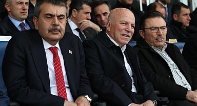 Başkan Sekmen'den Bakan Tekin'e destek