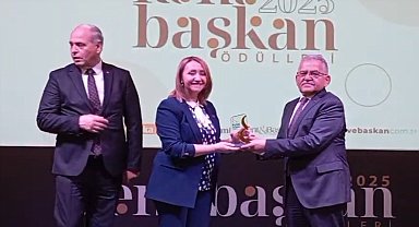Başkan Tekin'in başarısı ulusal ölçekte taçlandırıldı
