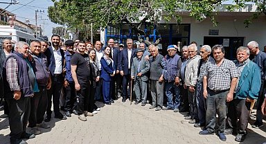 Başkan Tugay Menderes'in köylerinde üreticilerle buluştu