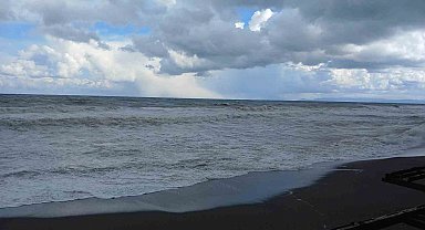 Batı Karadeniz'de fırtına etkili oluyor