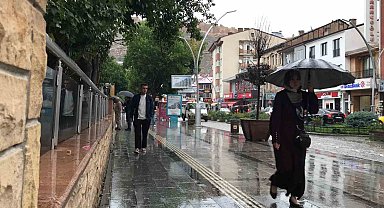 Bayburt için gök gürültülü sağanak yağış uyarısı yapıldı