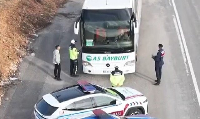 Bayburt'ta jandarmadan trafik denetimi