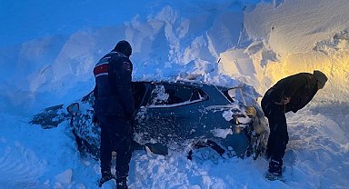 Bayburt'ta yaylada mahsur kalan 4 kişi kurtarıldı