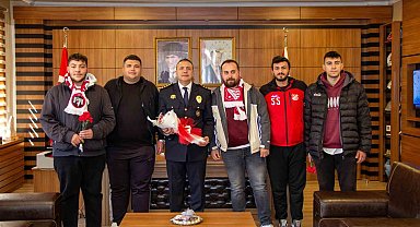 Belekoma Tayfa taraftar grubundan anlamlı ziyaret