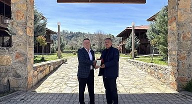 Beyağaç Belediyesinin emektar zabıtasına duygusal veda