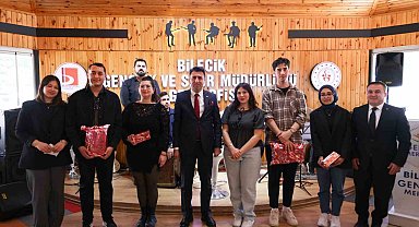 Bilecik'te genç yetenekler sahne aldı, kültür ve sanat rüzgarı esti