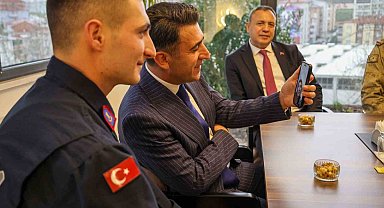 Bilecik'te vatani görevini yapan askere duygulandıran sürpriz