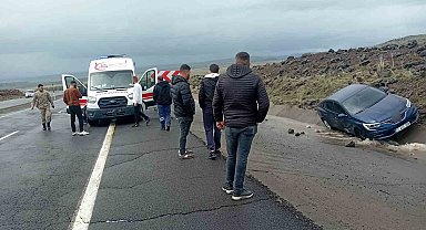 Bingöl-Elazığ karayolunda kaza: 4 yaralı