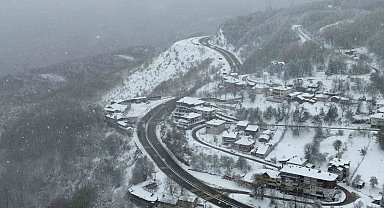 Bolu Dağı beyaz örtüyle kaplandı