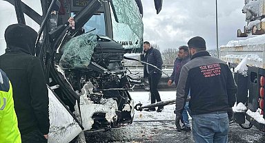 Bolu Dağı geçişinde zincirleme kaza: 10 yaralı