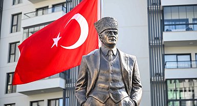 Bornova'da Abide-i Hürriyet Meydanı açıldı