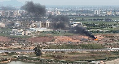 Boş arazi çöp yuvası oldu, bir de yakılmaya başlandı