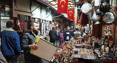Boykot Gaziantep'e uğramadı: Çarşı-pazardaki yoğunluk dikkat çekti