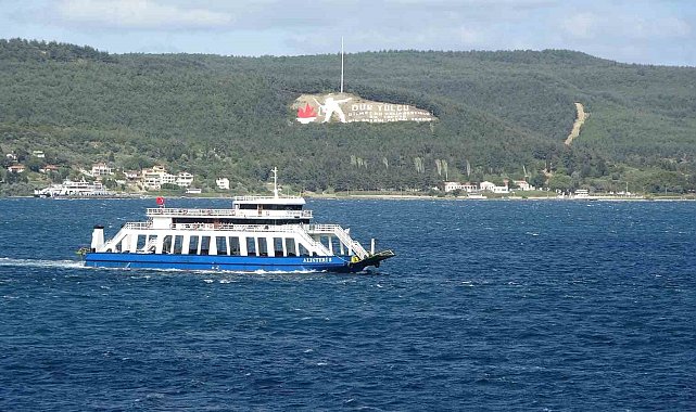 Bozcaada ve Gökçeada'ya poyraz fırtınası nedeniyle 2 gündür sefer yapılamıyor