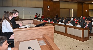 Bursa Büyükşehir Meclisi'nde söz çocukların... Bursa hayallerini paylaştılar