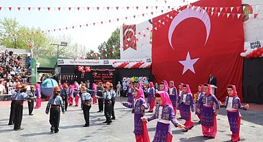 Bursa İnegöl'de dolu dolu 23 Nisan