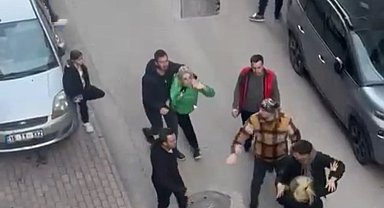 Bursa'da kadınlar birbirine girdi, mahalleli zor ayırdı