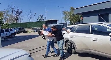 Bursa'da kuyumcu soymak için silah çekip ateş açan şüpheli ve arkadaşları yakalandı
