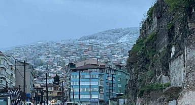 Bursa'da nisan ayında kar sürprizi