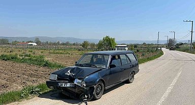 Bursa'da otomobil tarlaya uçtu: 1 yaralı