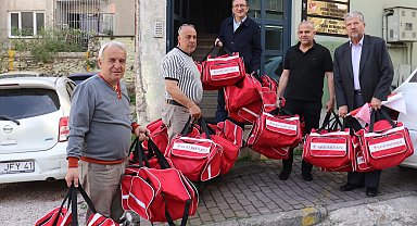 Bursa'da amatör spora 'Hayat' veren çantalar teslim edildi