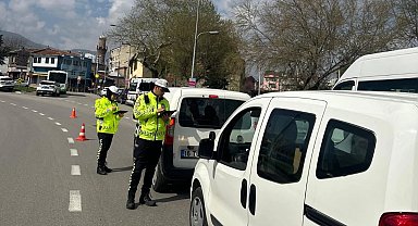 Bursa'da bayramlık trafik denetimlerinde 4 bine yakın sürücüye ceza