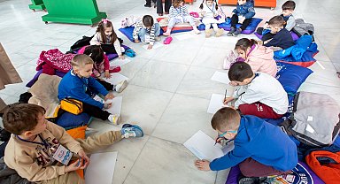 Bursa'da 'Resimlerden Resim Beğen'diler