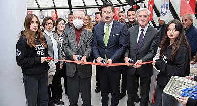 Bursa'da Yenişehir Belediyesi 6'ncı Kitap Fuarı kapılarını açtı