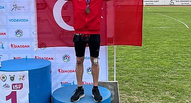 Bursalı Milli atletten dünya üçüncülüğü