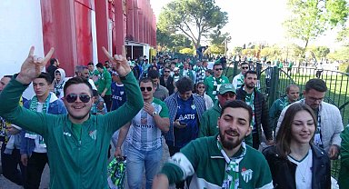 Bursaspor, Balıkesir'den şampiyon ayrıldı