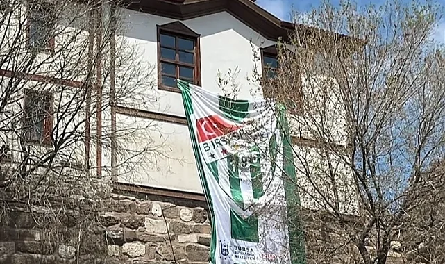 Bursaspor bayrağı Ankara Bursa Evi'nde