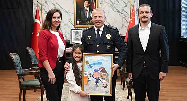 Çanakkale'de polis olma hayali kuran öğrenciden Emniyet Müdürü'ne ziyaret